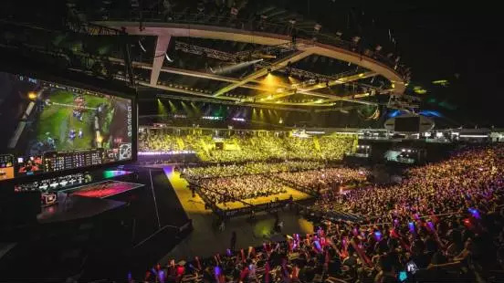 体育直击CBA：山东西王大胜北京北控 豪取四连胜